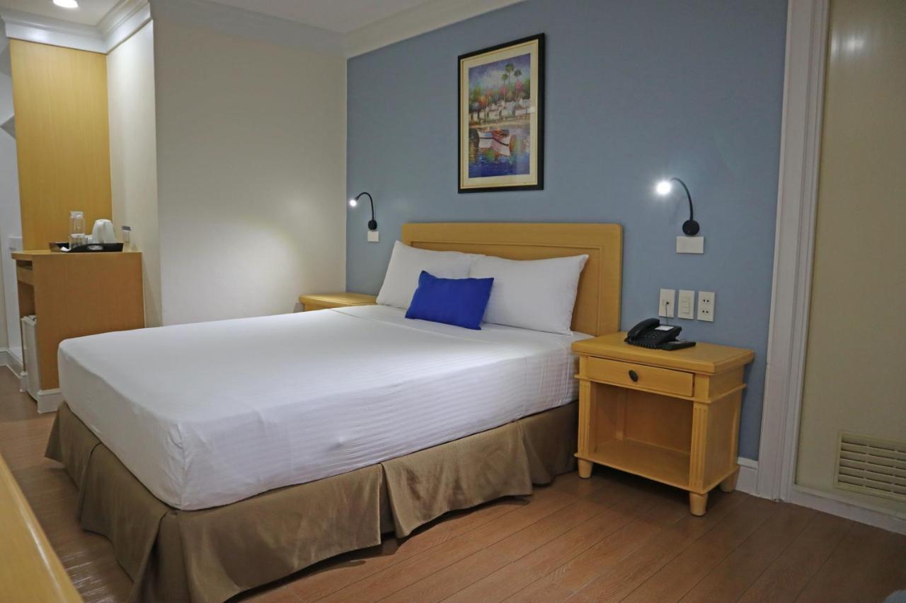 Fersal Hotel Malakas, Кесон Сити Екстериор снимка