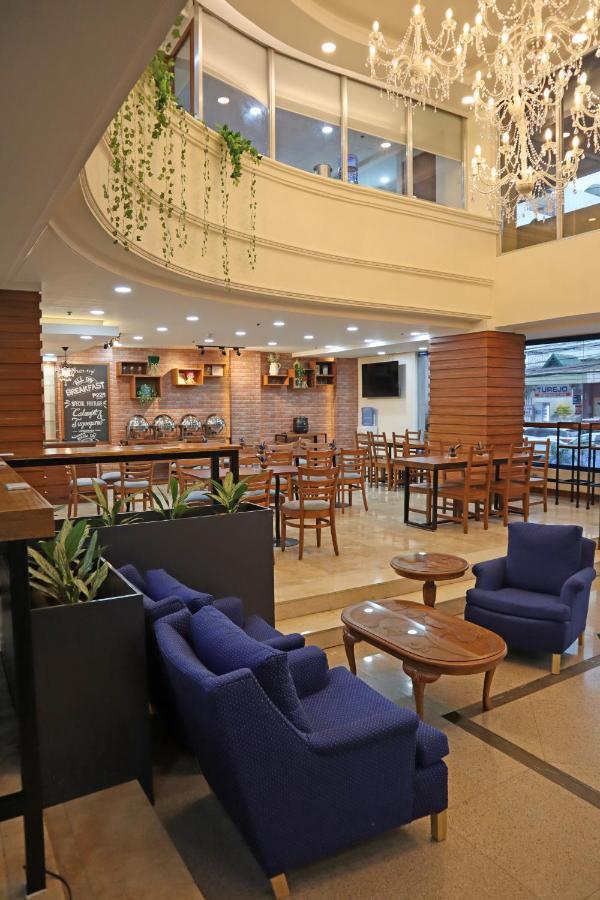 Fersal Hotel Malakas, Кесон Сити Екстериор снимка