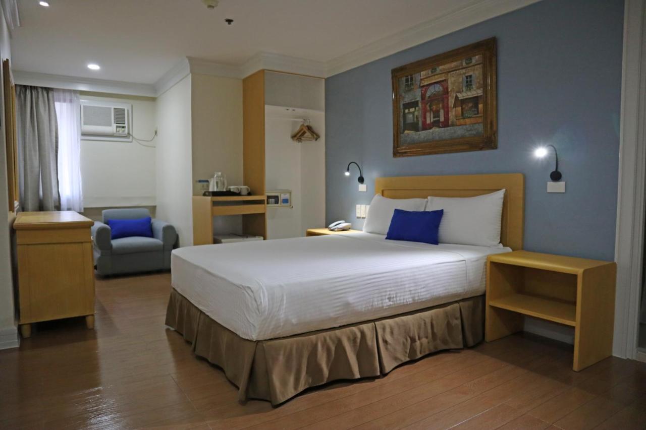 Fersal Hotel Malakas, Кесон Сити Екстериор снимка