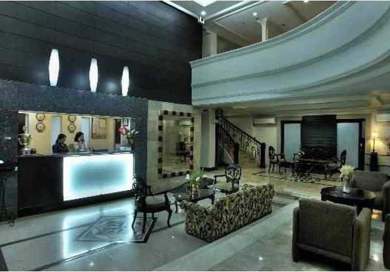 Fersal Hotel Malakas, Кесон Сити Екстериор снимка