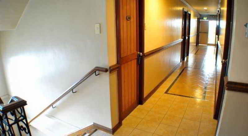 Fersal Hotel Malakas, Кесон Сити Екстериор снимка