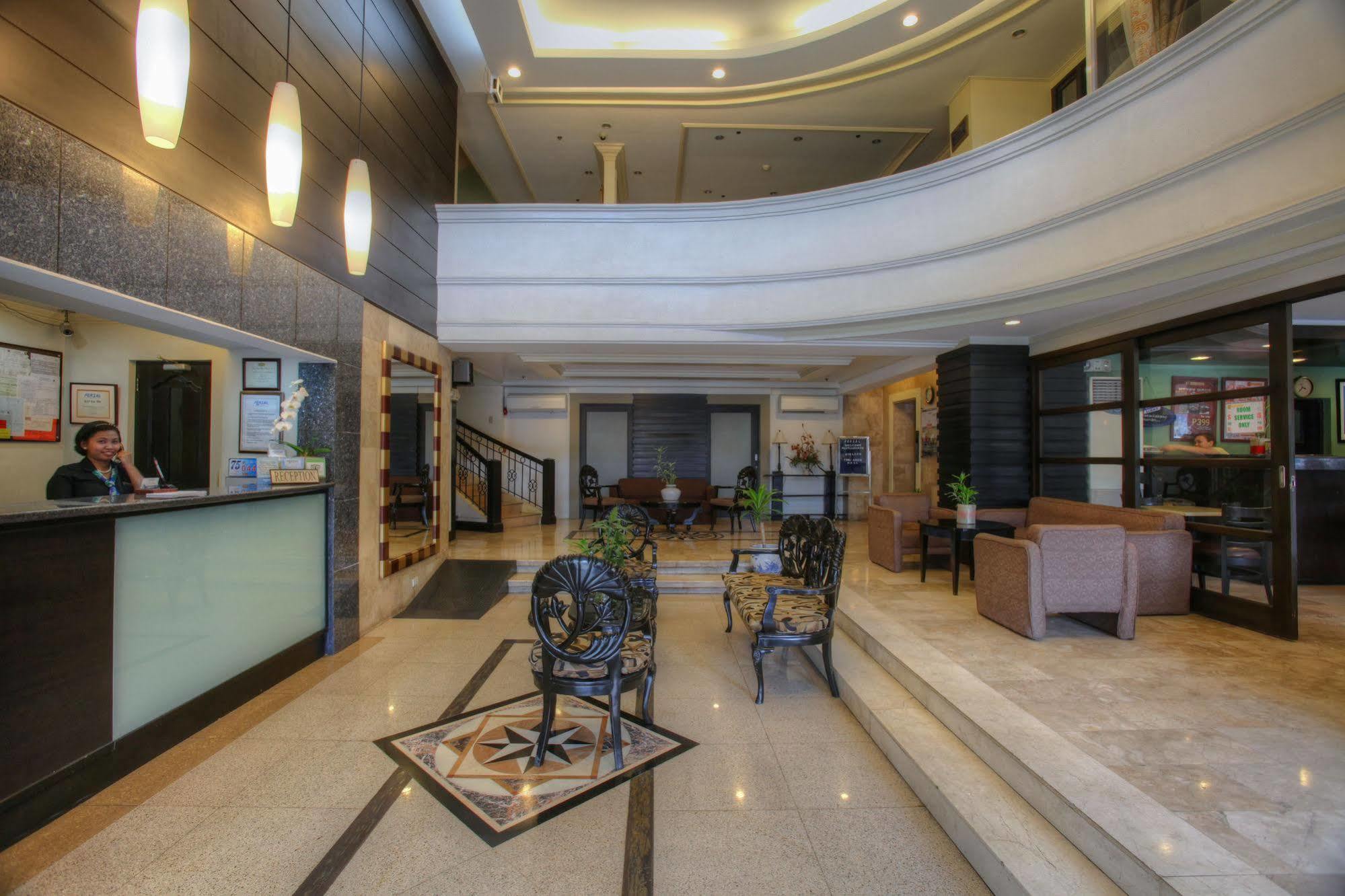 Fersal Hotel Malakas, Кесон Сити Екстериор снимка